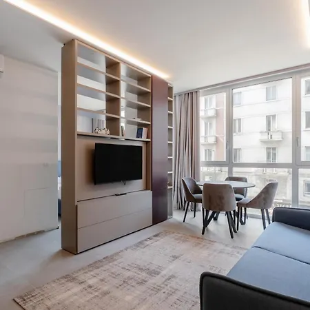 Porta Venezia - Modern Near Corso Buenos! Apartment *