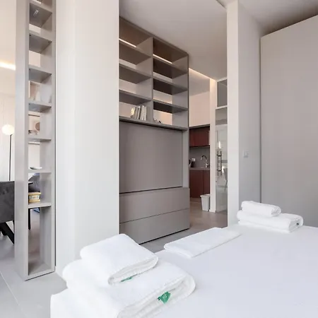 Apartment Porta Venezia - Modern Near Corso Buenos!